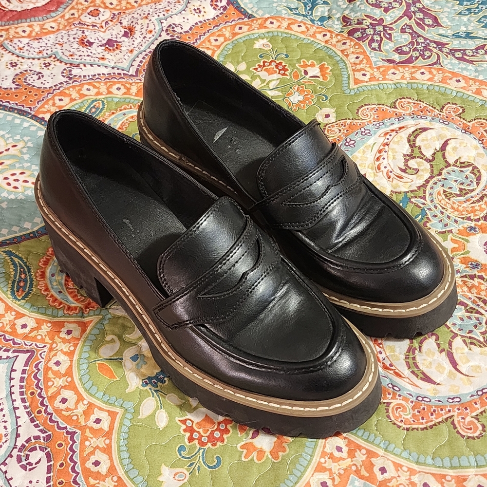 DV By Docle Vita Women's Black Tammy Loafer Lug Sole Platform Loafers Size 6.5